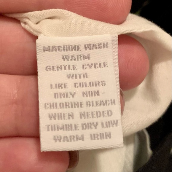 Black and white polkadot sleeveless swing dress - Picture 14 of 14